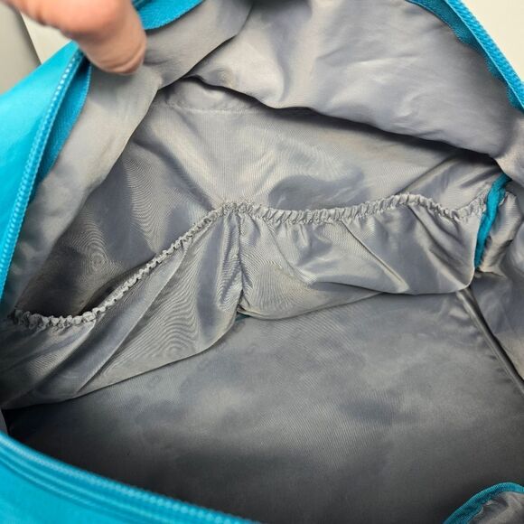 Lug Propeller Aqua Blue Duffle Bag Quilted Carry On Crossbody Shoulder Bag - Picture 11 of 11